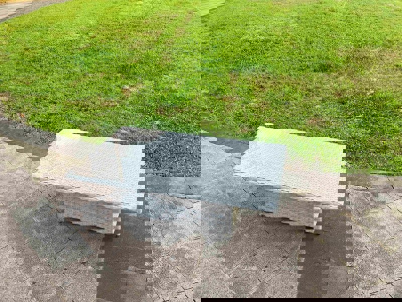 Fimous Light Grey Rattan Outdoor Garden furniture Set Height Adjustable Rising Lifting Table and 4 Chairs Set with Seat Cushion