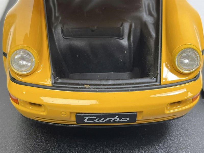 Welly 1989 Porsche 964 Turbo Yellow 1:18 Scale Welly 18026y