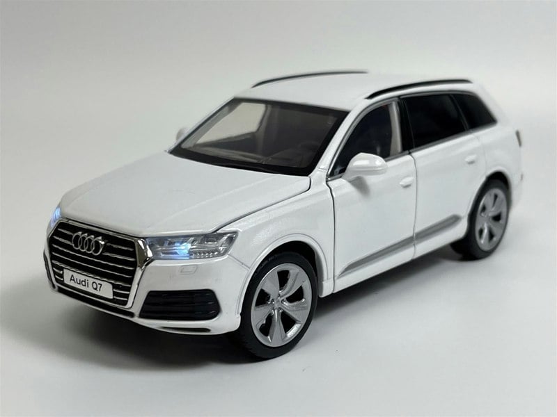 Tayumo Audi Q7 White LHD 1:32 Scale Tayumo 32140026