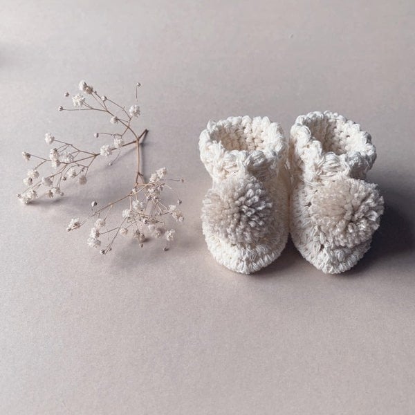 Gooseberry Fool Organic Cotton Pom Pom Booties