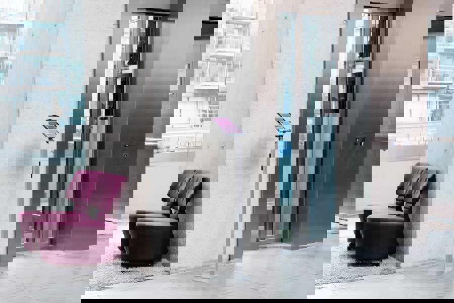 Durable Aluminium Tablet Holder iPad Floor Exhibition Stand | Rotates & Locks