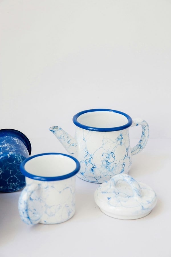 Rozi Bubble Collection Enamel Two Mugs & Teapot Gift Set