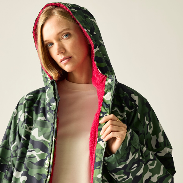 Regatta Unisex Adult Camouflage Oversized Changing Robe - Cactus Green