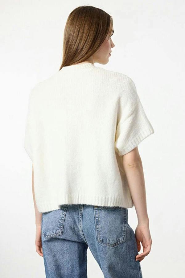 Hoxton Gal Oversized Soft-Touch Knit Sweater