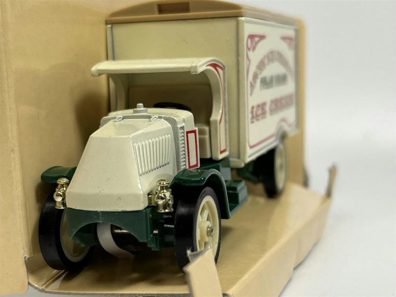 MCSlots Model AC Mack 1920 Artic Ice Cream Company Models Of Yesteryear Matchbox Y30D S5