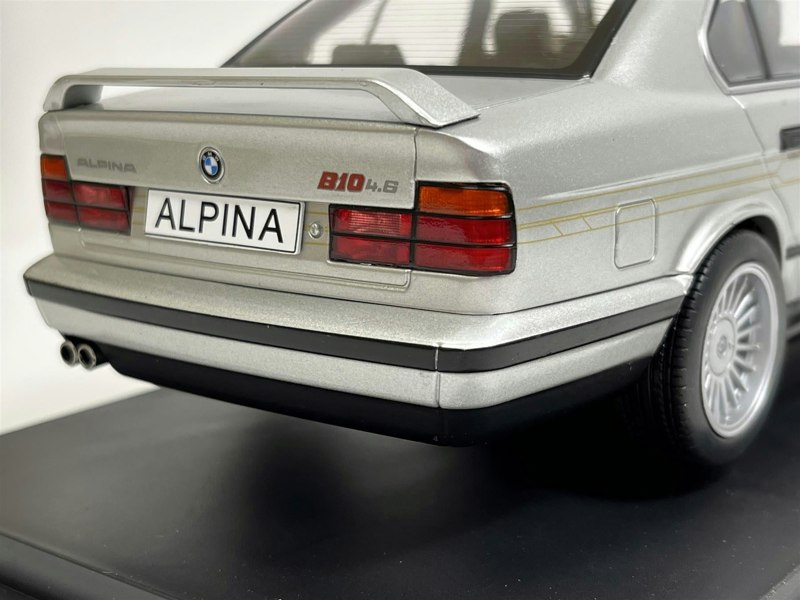 MCG BMW E34 Alpina B10 4.6 Silver Metallic 1:18 Model Car Group MCG18231