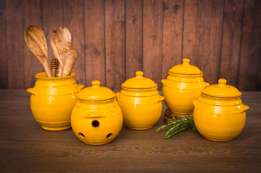 Verano Spanish Ceramics Selena - Garlic Jar with Lid