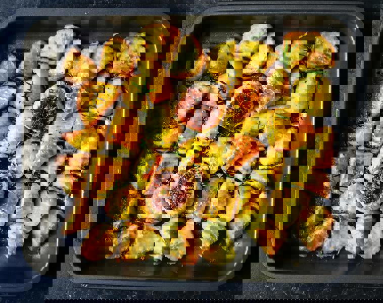 MasterClass Non-Stick Medium Sloped Roasting Pan