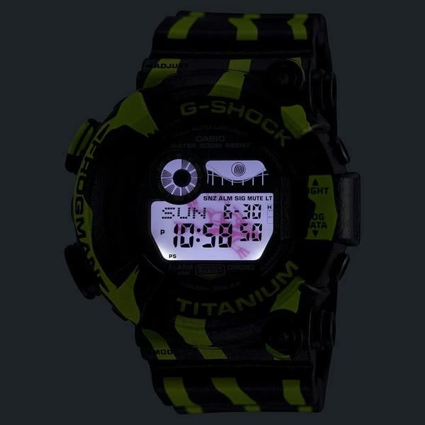 Casio Mens Special Edition Poisonous Frogman Digital Strap Watch GW-8200TPF-1ER
