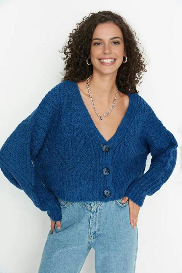 WOVCOR Soft Textured Crop Knit Cardigan