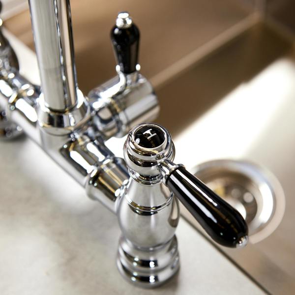 Flode klas | Traditional Bridge Style 3 in 1 Instant Boiling Tap | Black Ceramic Levers | Polished Chrome Finish