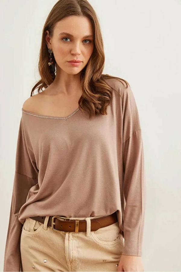 Hoxton Gal V-Neck Viscose Blouse with Silver Stitching Details