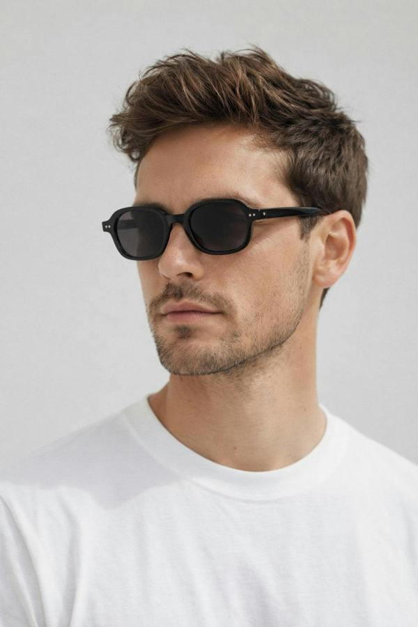 SVNX Retro Rounded Square Sunglasses In Black