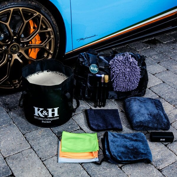 15-Piece Premium Car Cleaning Set with Oxford Cloth Travel Bag for Ultimate Auto Care and Professional Quality Tools