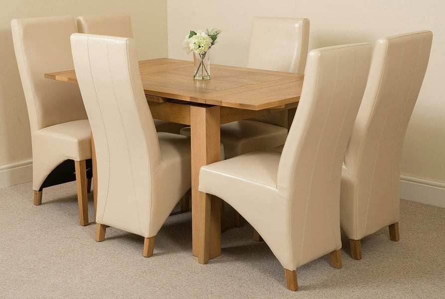 That's Furniture Richmond Small Extending Oak Dining Set with Lola Leather Chairs