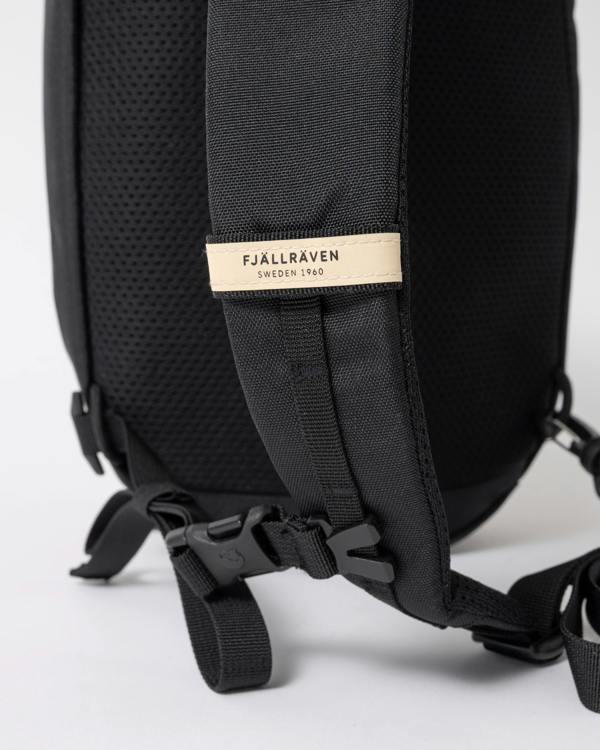 strap detail of a Fjallraven Skule 6L Unisex Sling Bag in Black 550