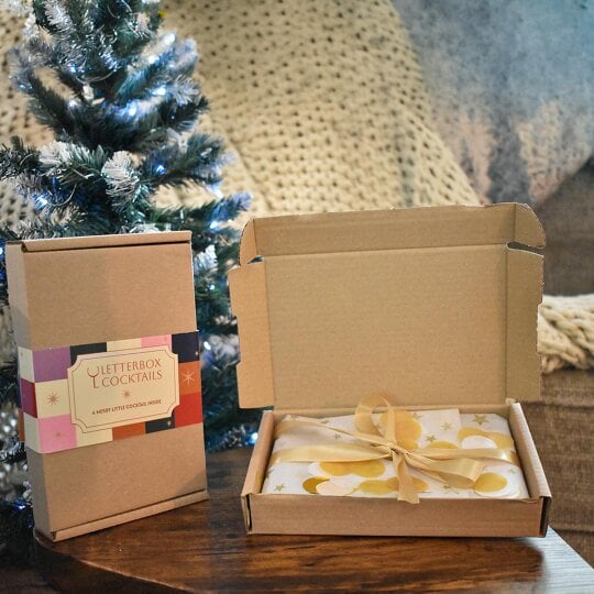 Letterbox Cocktails Christmas Cocktail Gift Wrap - Make Your Festive Gift Unforgettable