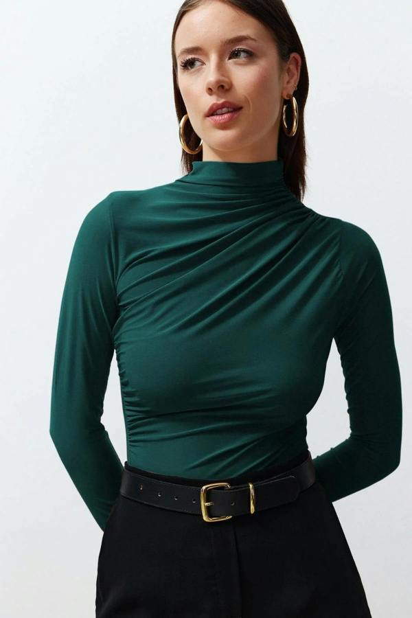 Hoxton Gal Ruched Square-Neck Fitted Stretch Knit Blouse