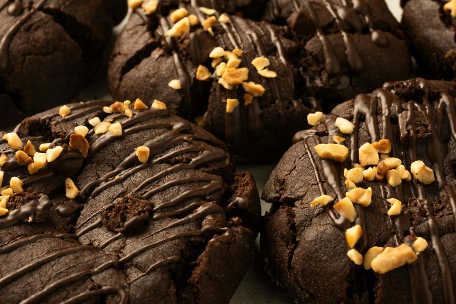 Eggless Stuffed Cookie Selection Box – 6 Mixed Cookies