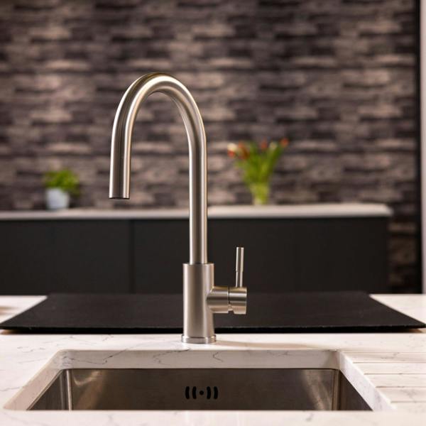 Flode Dölja | Kitchen Mixer Tap | Concealed Pull Out Hose and Spray Head | Brushed Steel