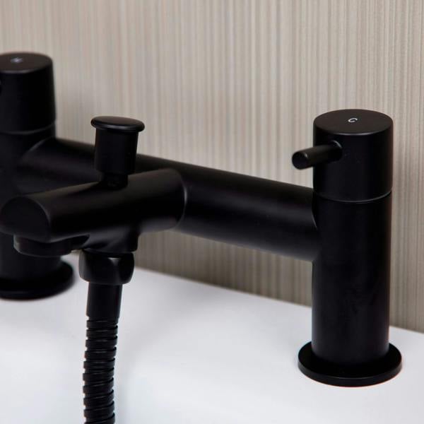 Flode Runn | Bath Shower Mixer | Including Handset and Holder | Matt Black