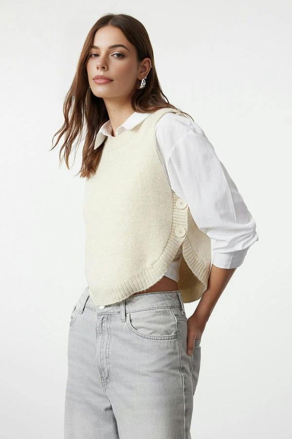WOVCOR Crop Soft Texture Buttoned Knit Sweater