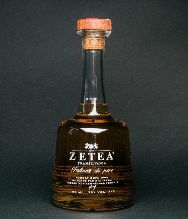 Zetea Pear Brandy (Palinca pere / Pear palinka) 700ml