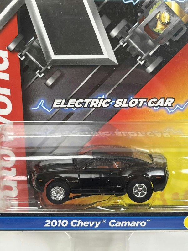 Auto World Slot Cars 2010 Chevy Camaro Black HO Scale Slot Car X Traction Auto World SC373-5