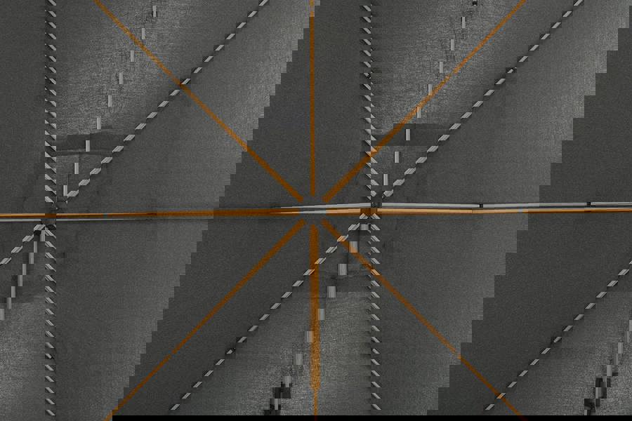 Garden Impressions Hawaii Deluxe 300cm x 300cm Teak Effect Pole Square Cantilever Parasol with 90kg Moveable Granite Base