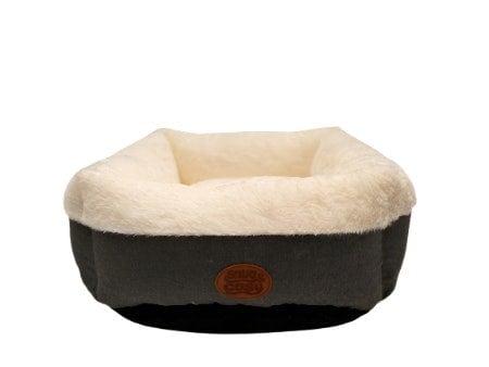 Snug and Cosy Pets Ivory Box Bed (one size) Puppy or Cat Bed