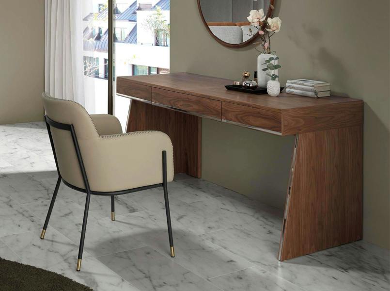Angel Cerdá Walnut desk 3217