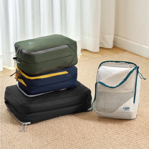 CabinZero Classic Clean Dirty Packing Cube M, Two Compartments and Mesh Window, Clamshell Opening