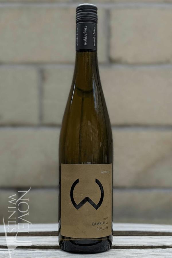 Weinhof Waldschutz White Wine Waldschütz Kamptal DAC Riesling 2021, Austria