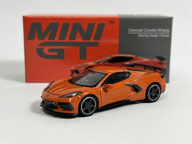 Mini GT Chevrolet Corvette Stingray 2020 Sebring Orange Tintcoat RHD 1:64 Mini GT MGT00227R