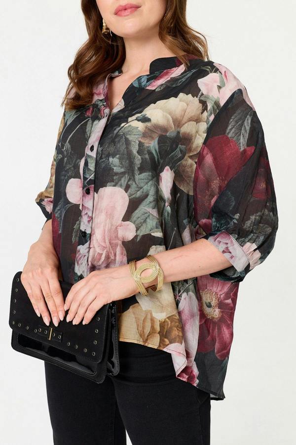 Black | Floral 3/4 Sleeve Button Back Blouse
