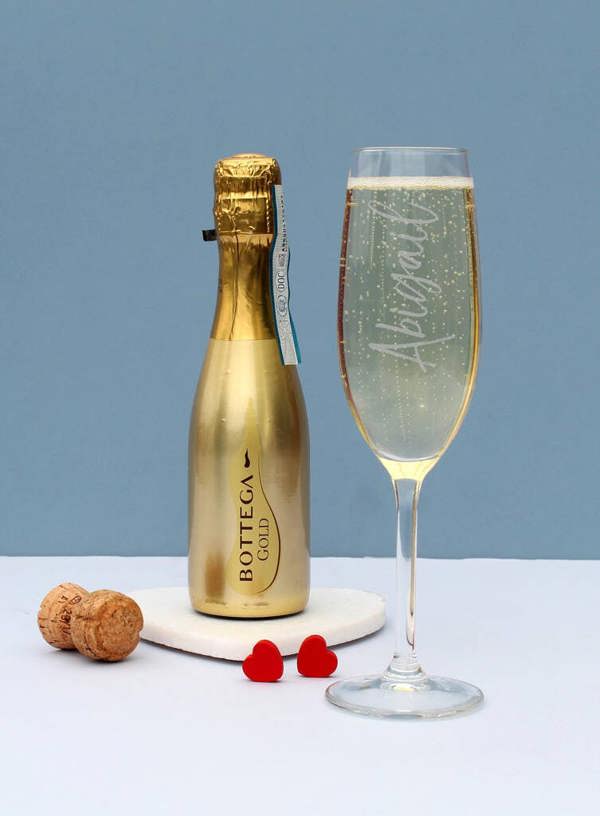 Personalised Valentine's Flute And Prosecco Set - alternative angle