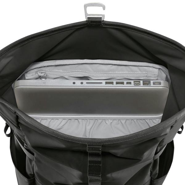 Laptop sleeve within Fjallraven High Coast Foldsack 24 for Men in Black