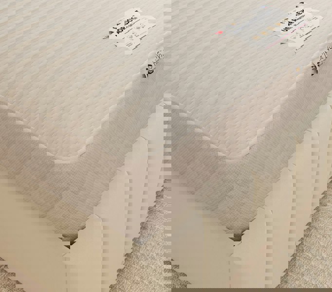 DS Living Sanctuary Gel Enhanced 1000 Pocket Sprung Hybrid Mattress - 4ft6 - Double - Aurora by DS Living