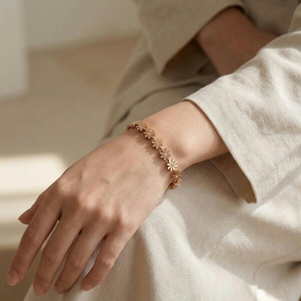 The Colourful Aura 18ct Rose Gold Plated Clear Crystal Daisy Flower Link Floral Bracelet
