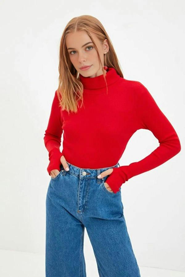 WOVCOR Fitted Turtleneck Knit Blouse with Finger Detail