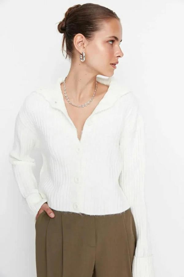 Hoxton Gal Cropped Soft-Textured High Neck Knit Cardigan