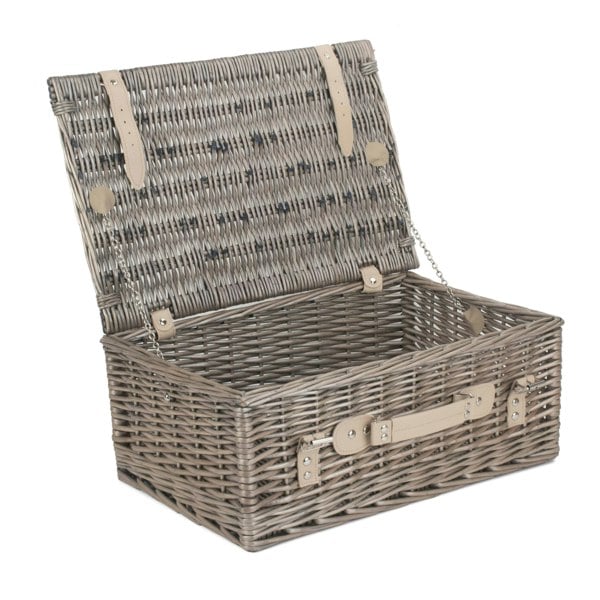 Wicker Picnic Baket with Lining