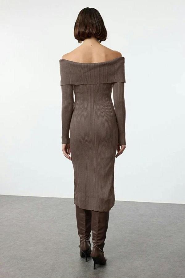 WOVCOR Midi Knit Basic Carmen Collar Dress