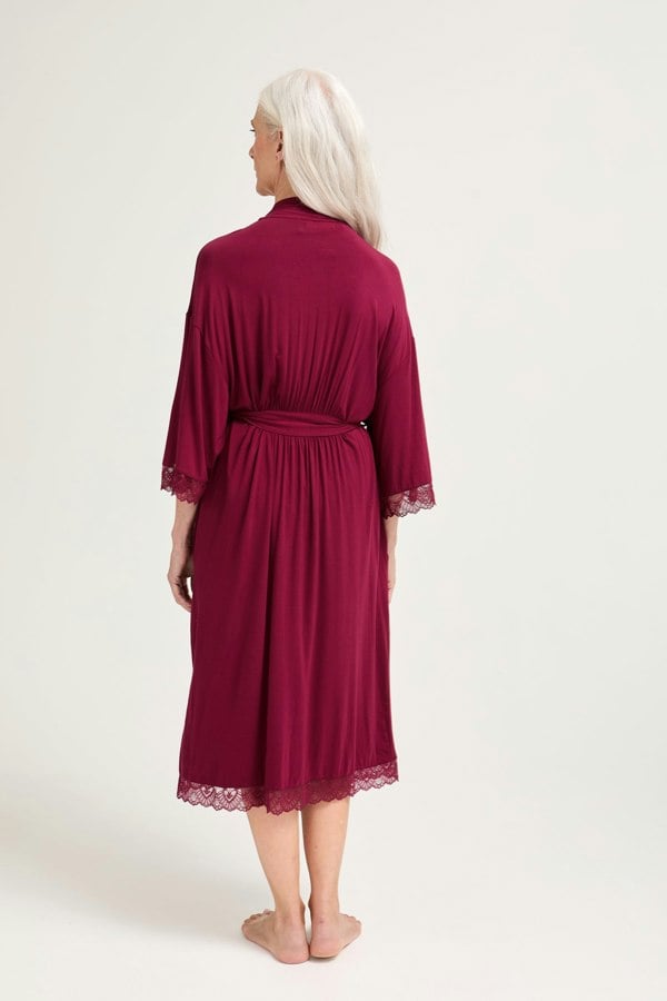 Pretty You London Women's Bamboo Lace Kimono Robe Dressing Gown in Bordeaux