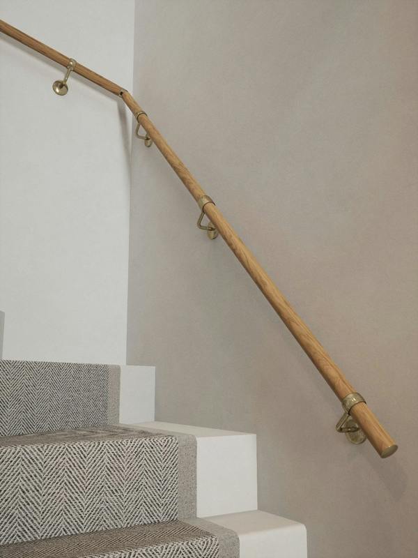 Handrails Direct Packwood Light Oak Double Winder Handrail