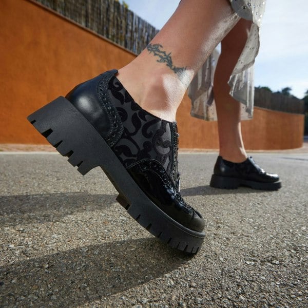 Embassy London Artisan - Black Floral - Women's chunky sole derby shoe with brogue details
