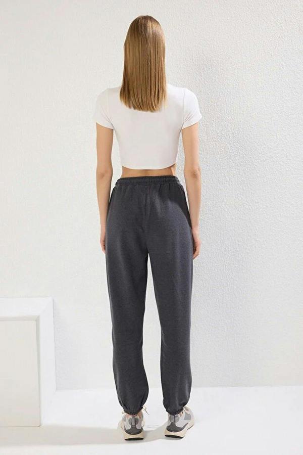 WOVCOR Relaxed Fit Knit Jogger with Pockets
