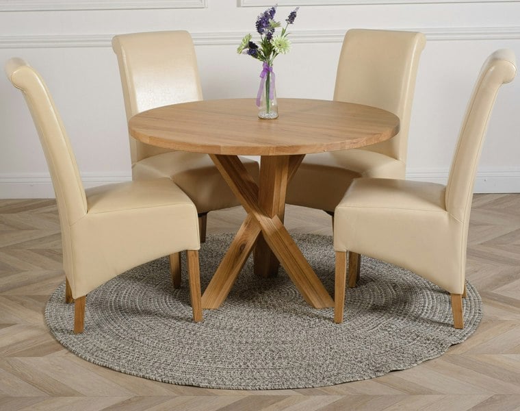That's Furniture Oregon Round Oak Dining Table with Montana Leather Chairs