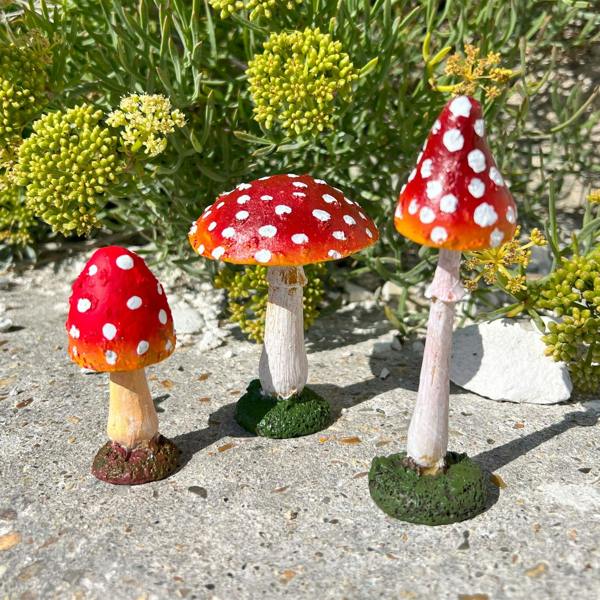 Farmwood Set of 3 Garden Mushroom Ornaments