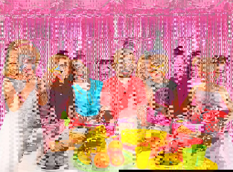 Cheetah Metallic Tinsel Curtain, 2M x 1M Pink